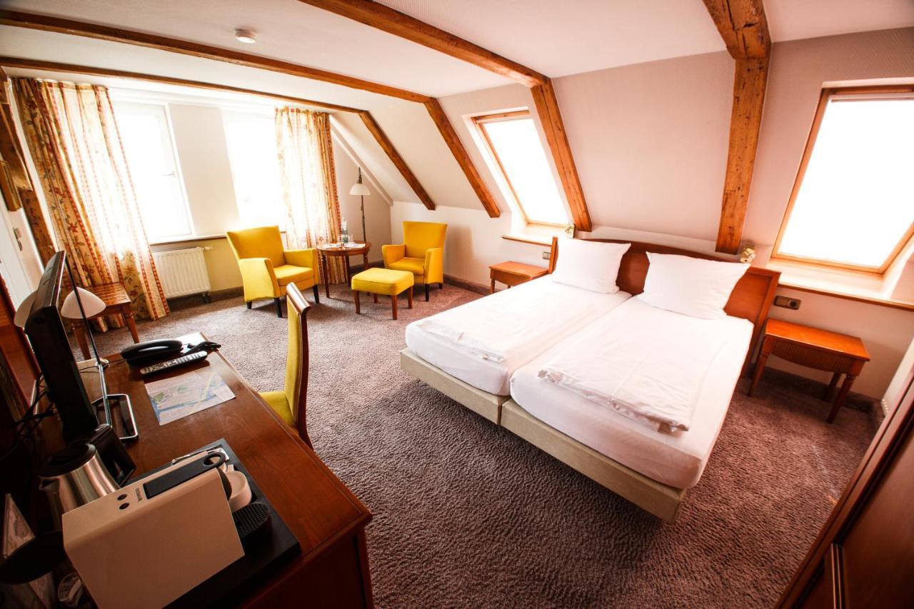 Romantik Hotel Aquarium ฟรีดริชชตัดท์ ภายนอก รูปภาพ